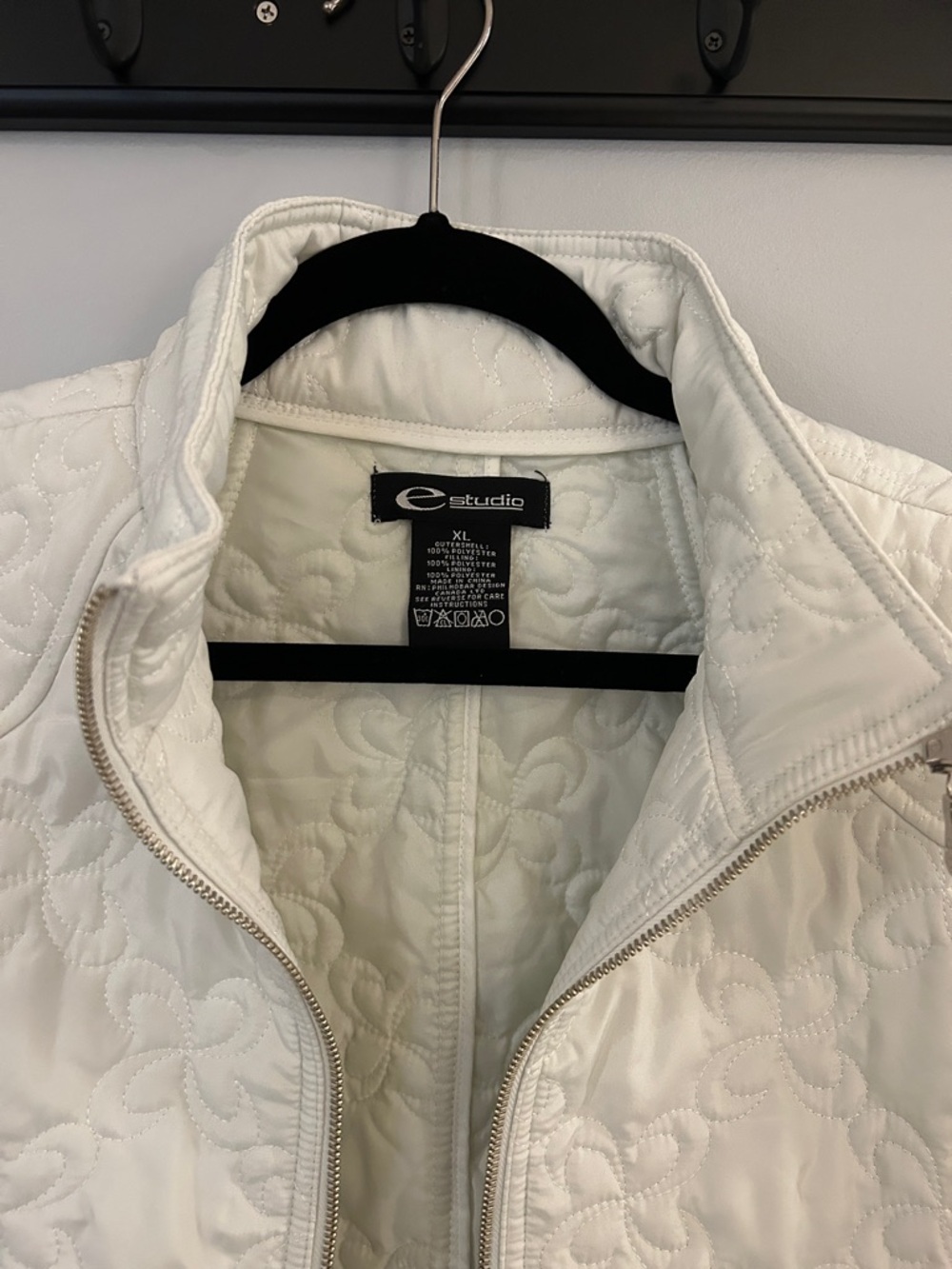 E Studio Jacket - Picture 2 of 6